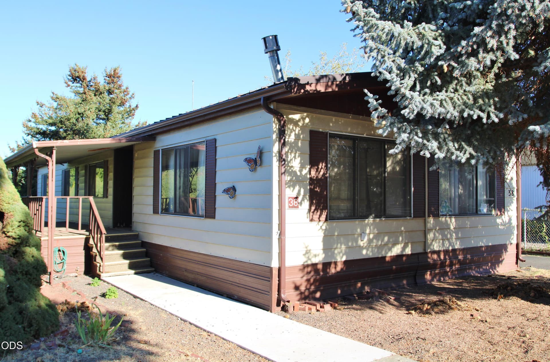 Front. Photo 1 of 44, 3500 Summers Lane Unit UNIT 38, Klamath Falls, OR 97603