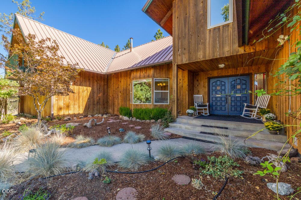 8609McLaughlinLn-11. Photo 4 of 63, 8609 McLaughlin Lane, Klamath Falls, OR 97601