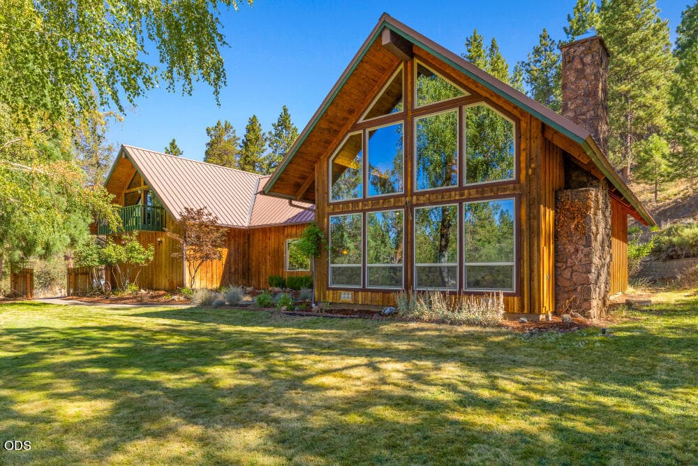 Welcome Home. Photo 1 of 63, 8609 McLaughlin Lane, Klamath Falls, OR 97601