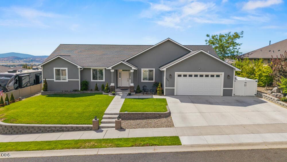 236SkyridgeDr-81. Photo 1 of 67, 236 Skyridge Drive, Klamath Falls, OR 97603