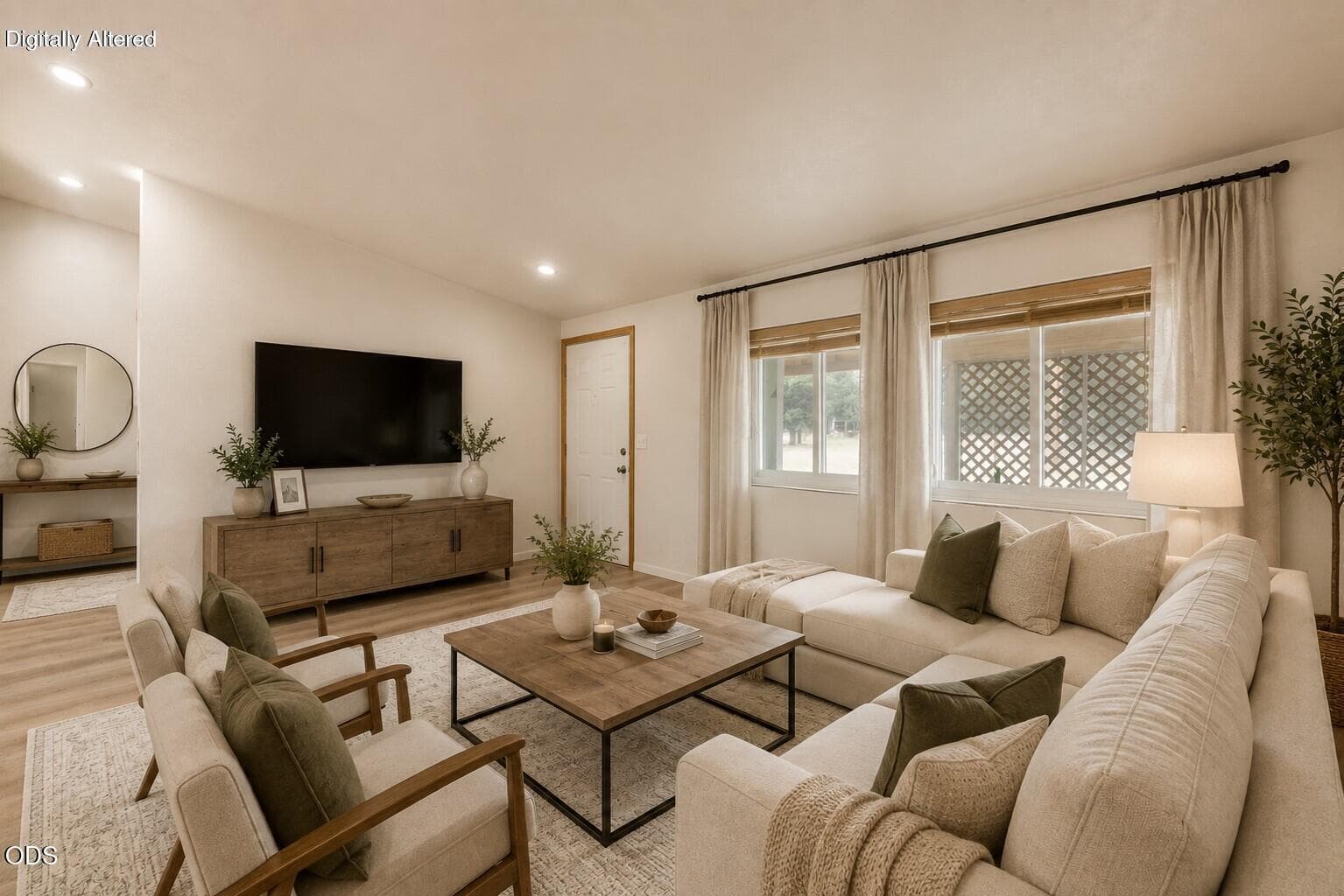 Living room. Photo 4 of 20, 145309 Gait Court, La Pine, OR 97739