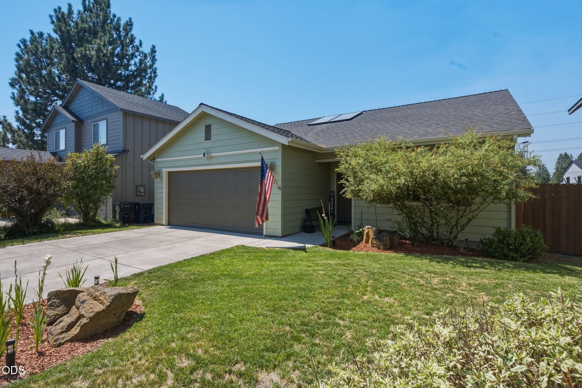 2 - 2 - 61328_Southeast_Geary_Drive_Bend. Photo 2 of 27, 61382 SE Geary Drive, Bend, OR 97702
