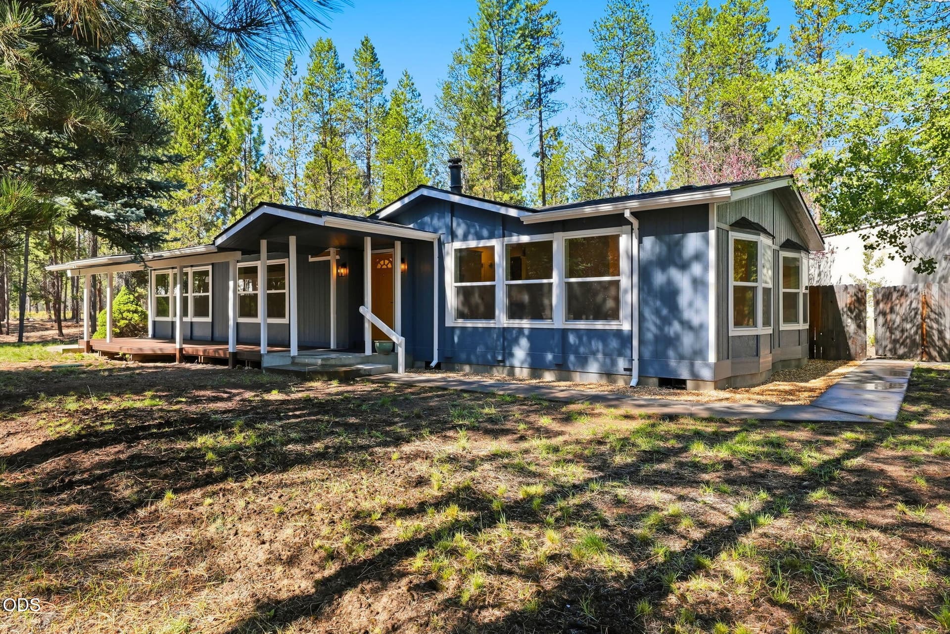 1-web-or-mls-Riley_Visuals_001. Photo 3 of 42, 50858 Fawn Loop, La Pine, OR 97739