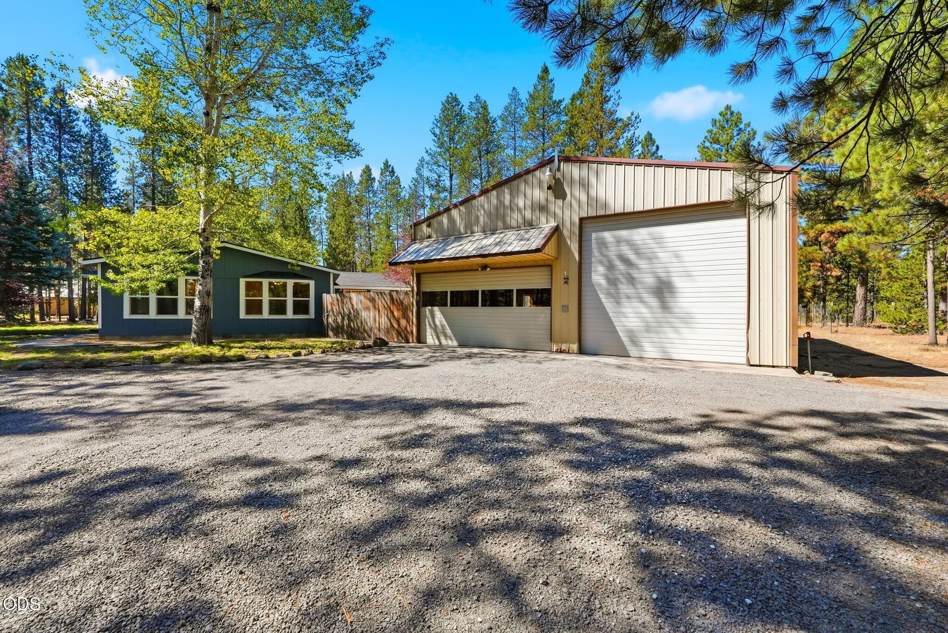 45-web-or-mls-Riley_Visuals_045. Photo 2 of 42, 50858 Fawn Loop, La Pine, OR 97739