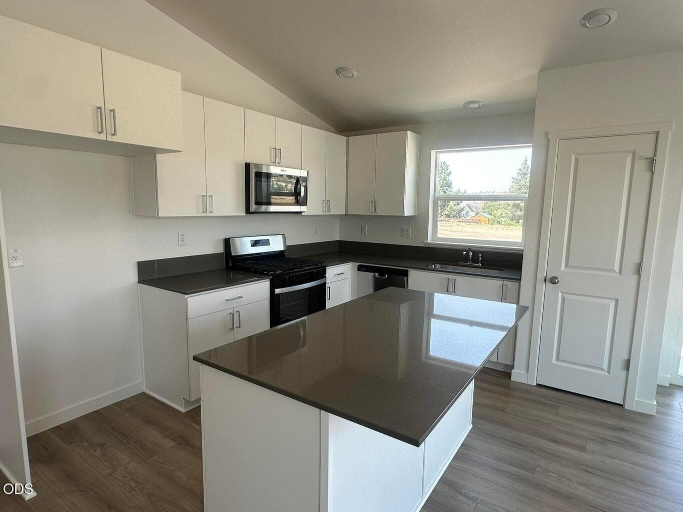 20240815153624930785000000-o - Copy. Photo 3 of 14, 604 NE McGee Street Unit 156, Madras, OR 97741