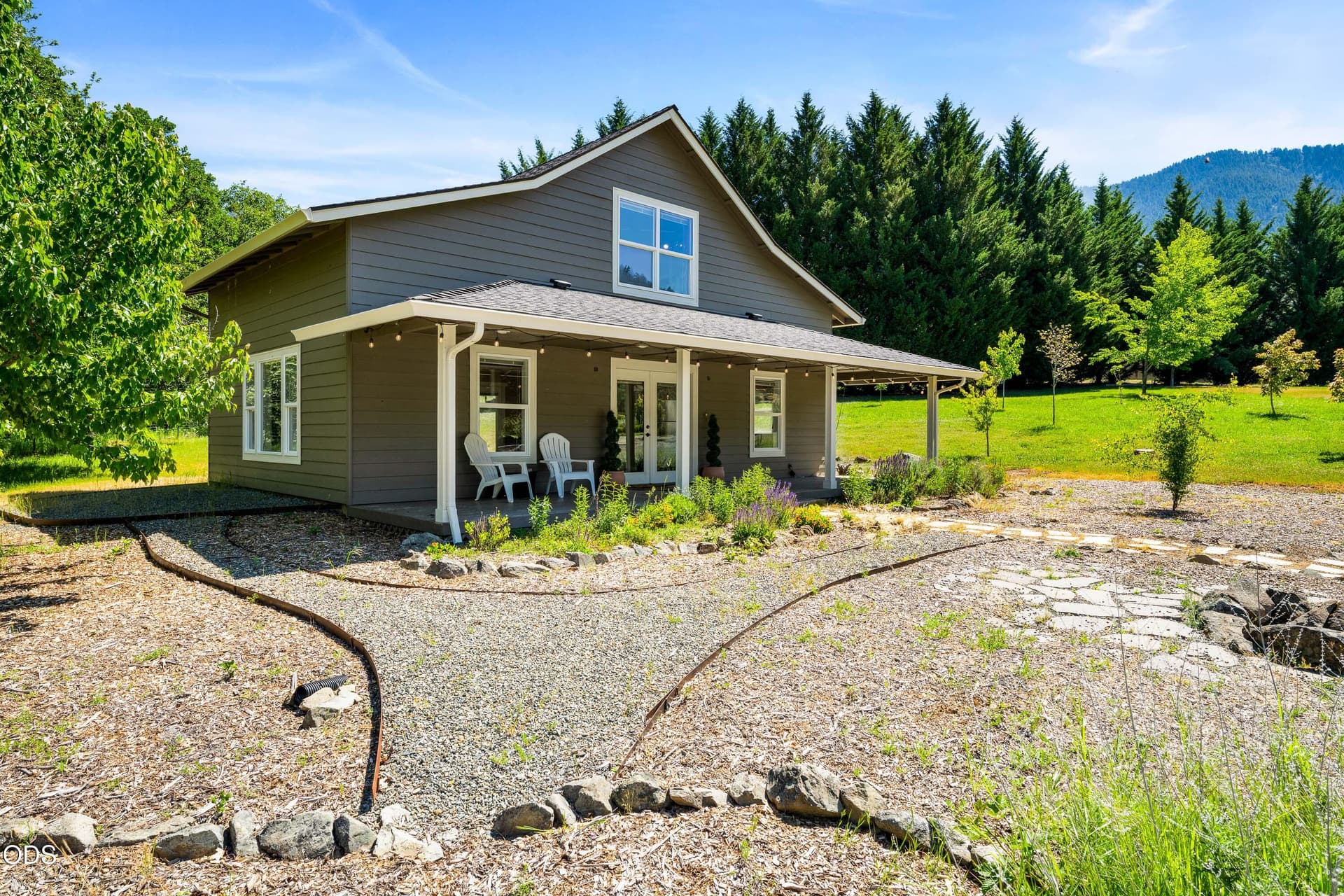 02_36-EXT (28 of 35). Photo 3 of 24, 931 Hogan Road, Jacksonville, OR 97530