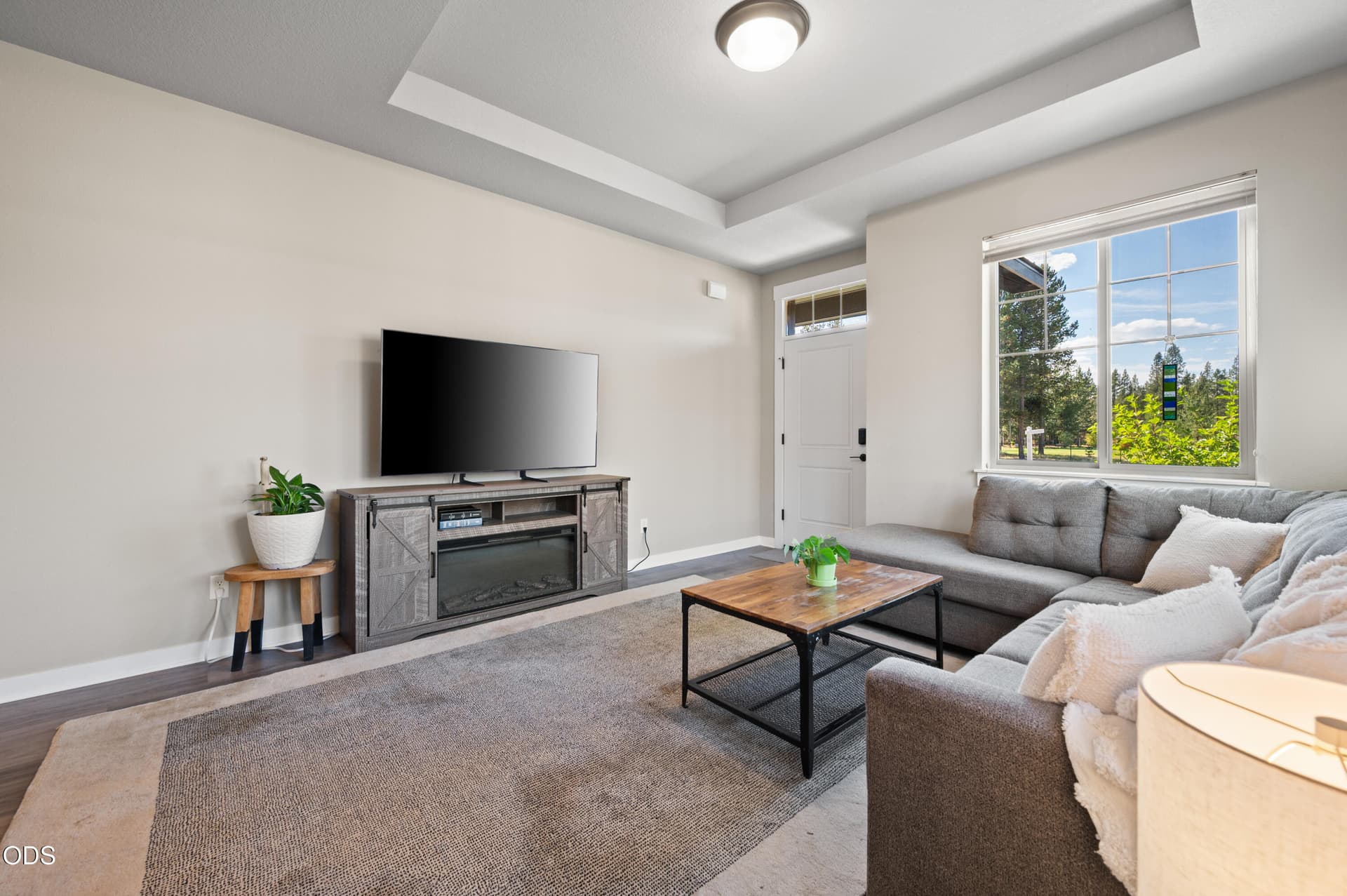Living Room. Photo 5 of 33, 51937 Lumberman, La Pine, OR 97739