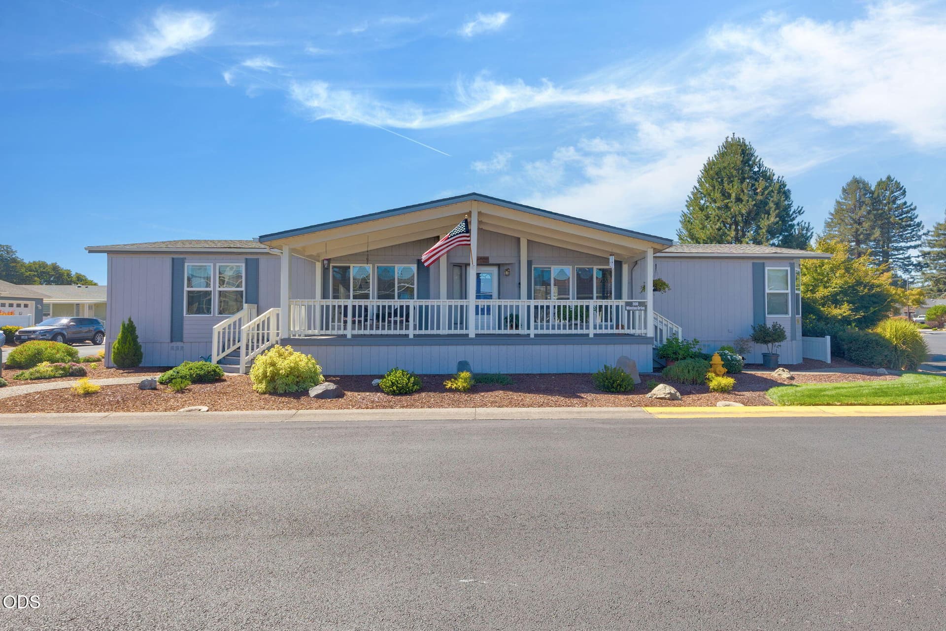 large-01a04bba-f126-72b6-a5b0-3c0ba67dff. Photo 3 of 20, 300 Winston Drive, Grants Pass, OR 97526