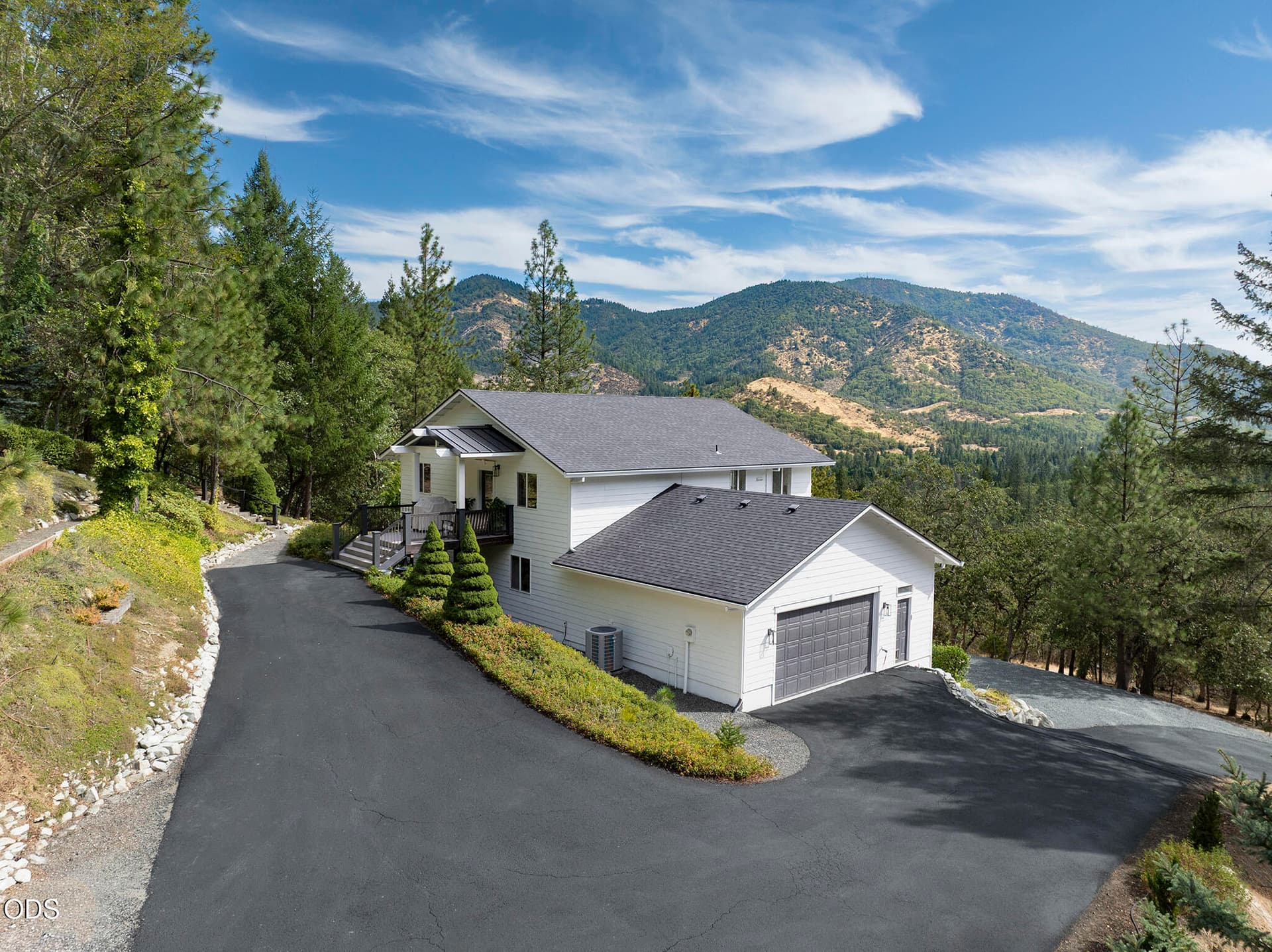 3. Photo 3 of 77, 530 Greens Creek Road, Grants Pass, OR 97527