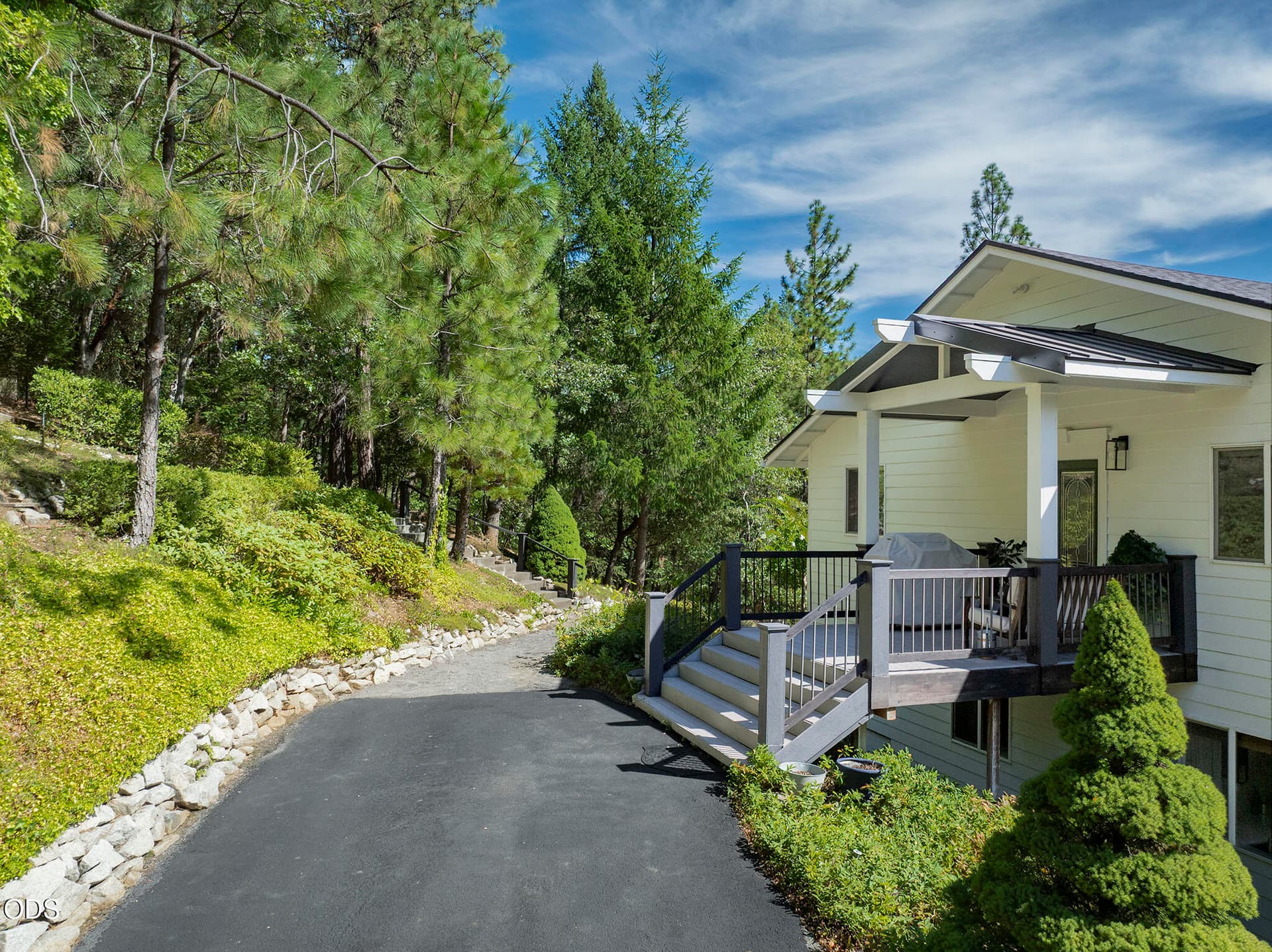 4. Photo 4 of 77, 530 Greens Creek Road, Grants Pass, OR 97527