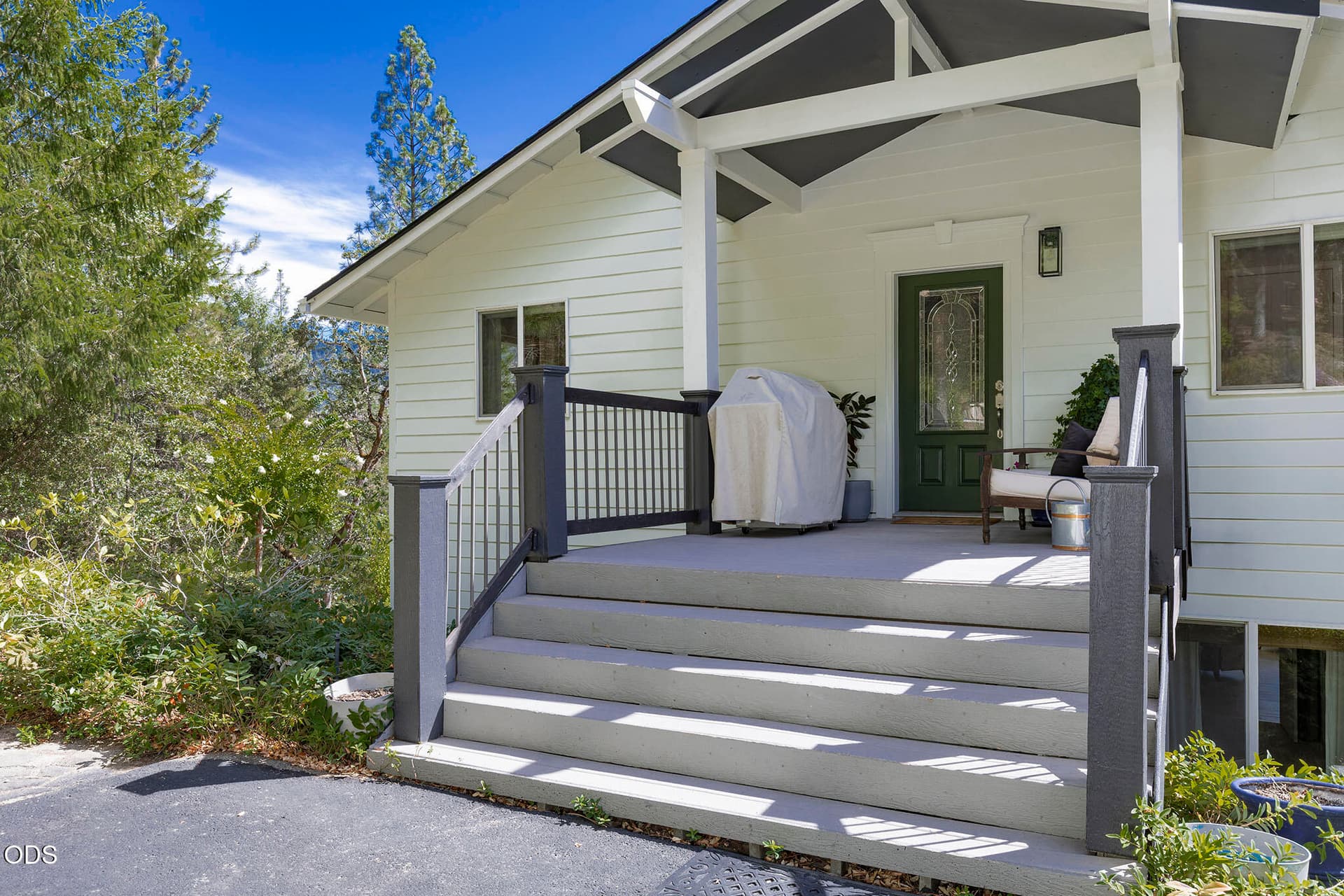 5. Photo 5 of 77, 530 Greens Creek Road, Grants Pass, OR 97527