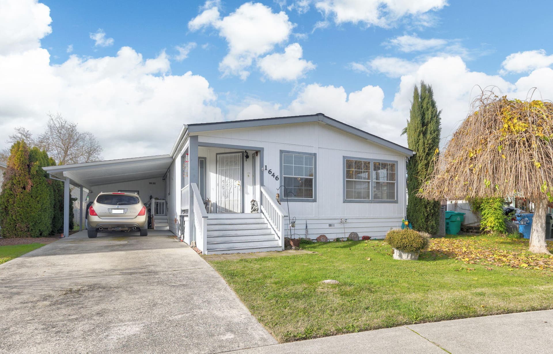 2-web-or-mls-1646-darin-dr. Photo 1 of 28, 1646 Darin Drive, Grants Pass, OR 97527