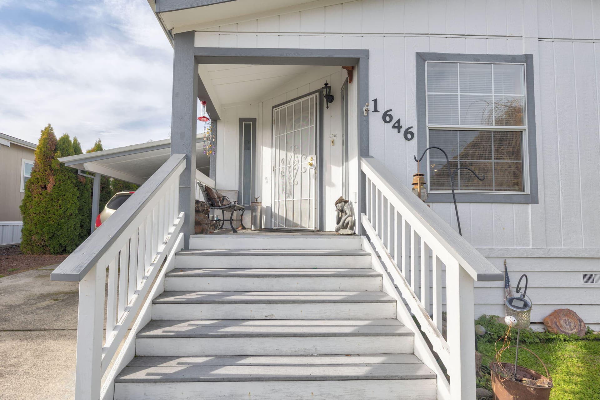 3-web-or-mls-1646-darin-dr. Photo 2 of 28, 1646 Darin Drive, Grants Pass, OR 97527