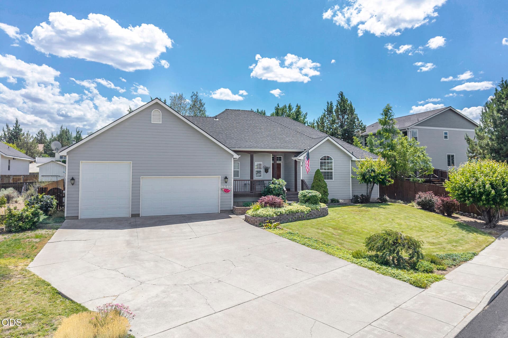 2 - 3840 SW Summit Avenue. Photo 1 of 46, 3840 SW Summit Avenue, Redmond, OR 97756