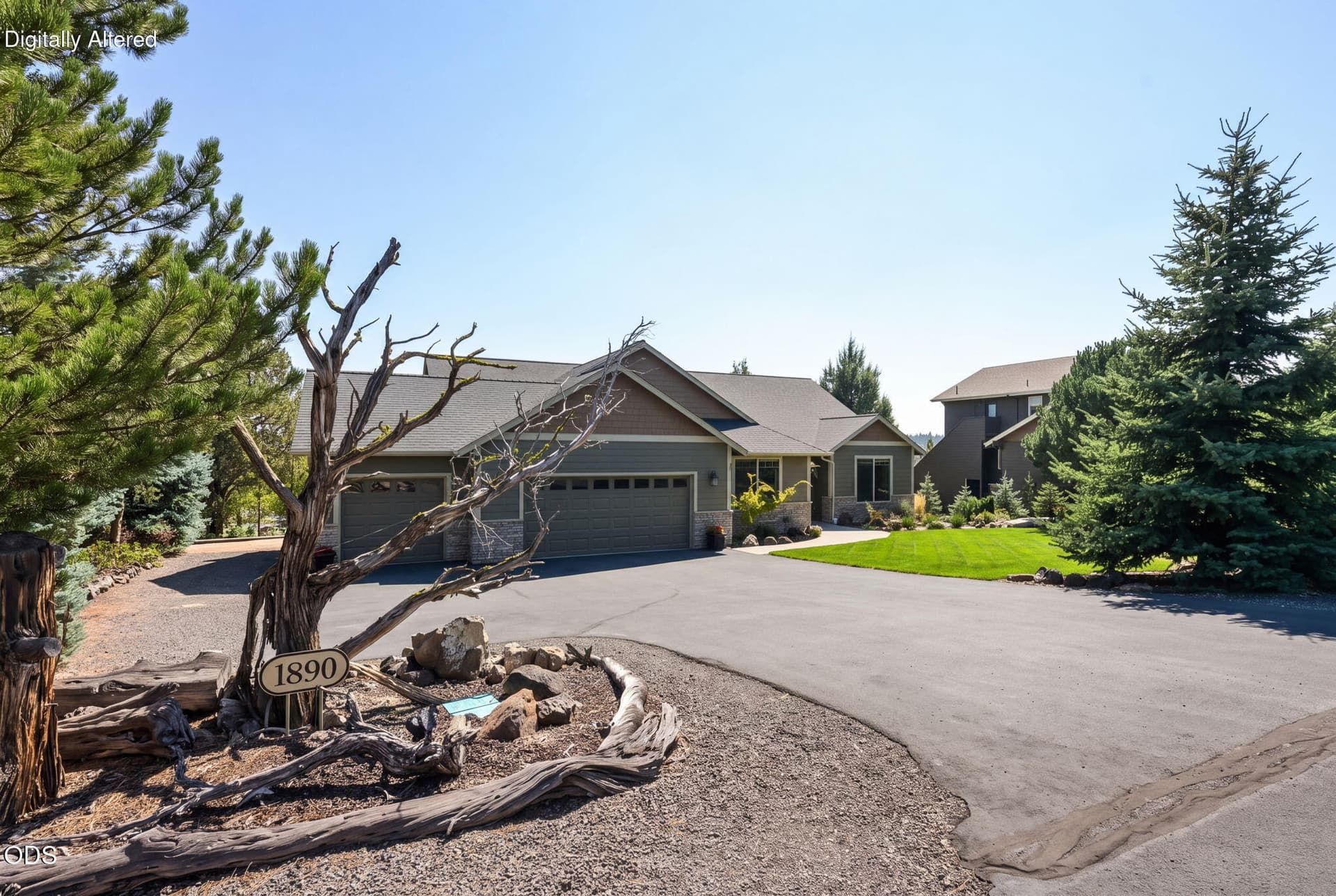 1890-Murrelet-Dr-Redmond-OR-97756-117. Photo 2 of 45, 1890 Murrelet Drive, Redmond, OR 97756