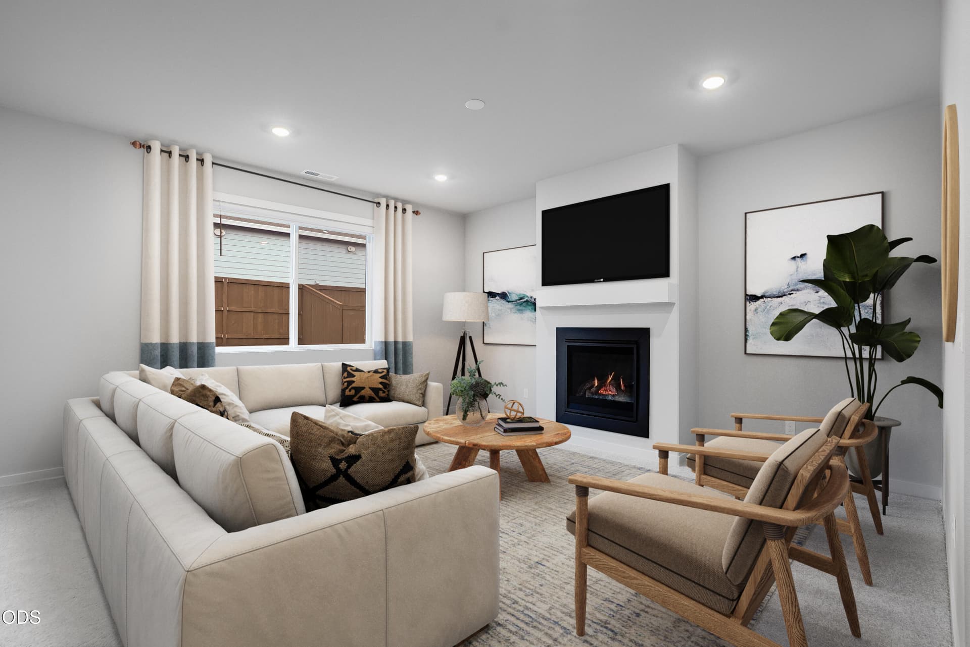 POR_DutchCanyon_Pic_Carmichael_Living_2o. Photo 5 of 19, 63114 NE Henningsen Pl, Bend, OR 97701
