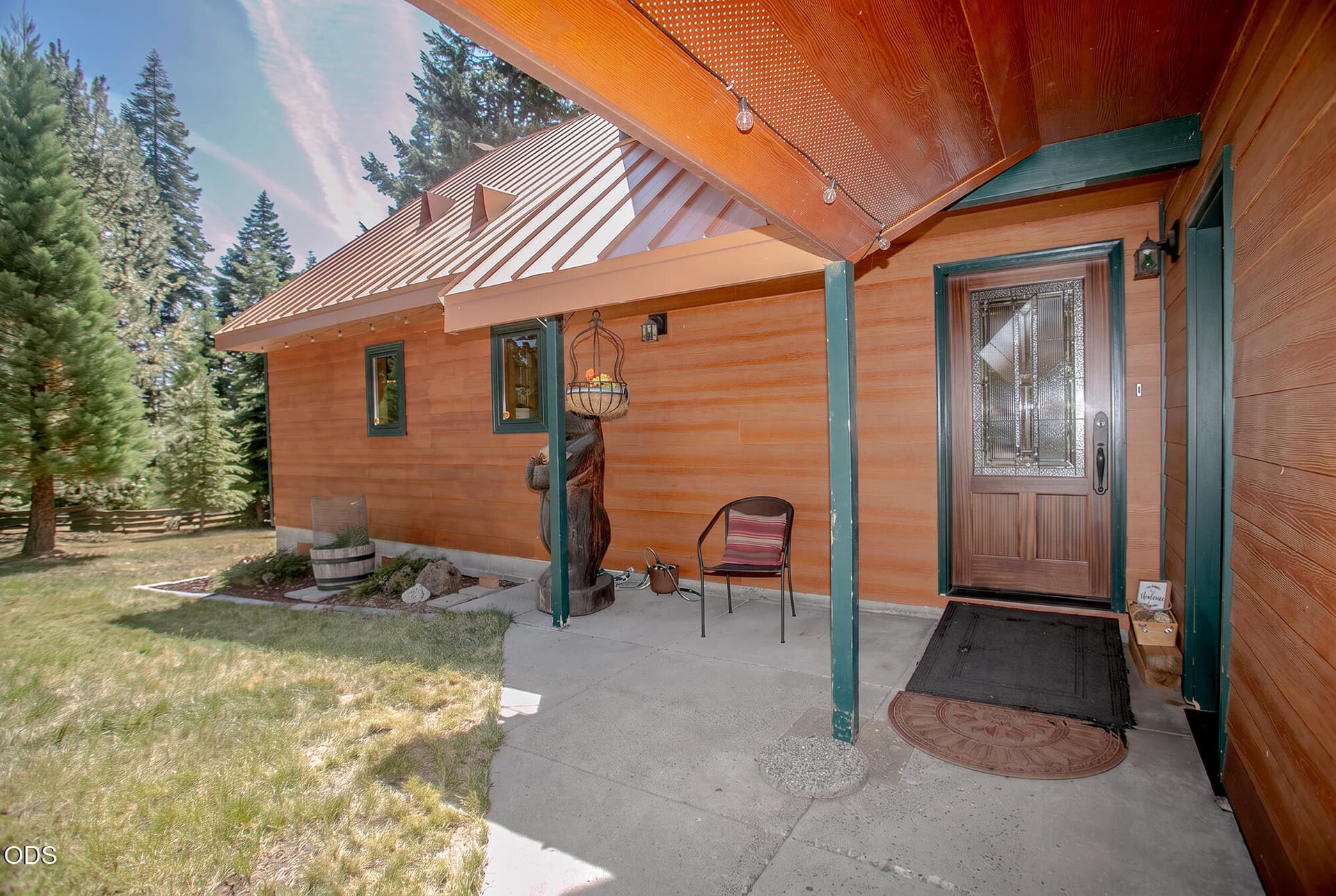 Front Entry. Photo 4 of 33, 7696 Hyatt Prairie, Ashland, OR 97520