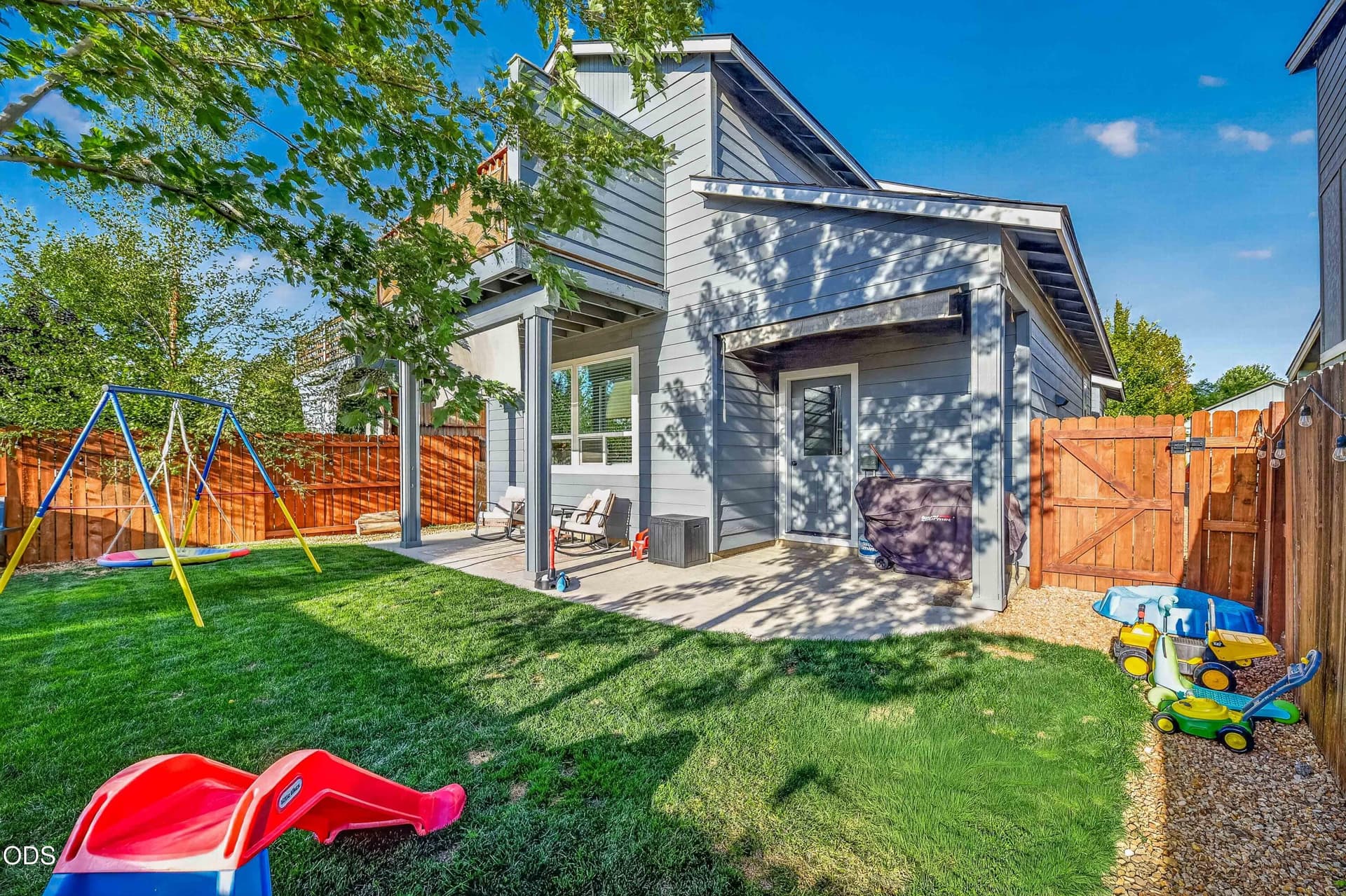 NW 29TH (35 of 43). Photo 5 of 43, 281 NW 29th Street, Redmond, OR 97756