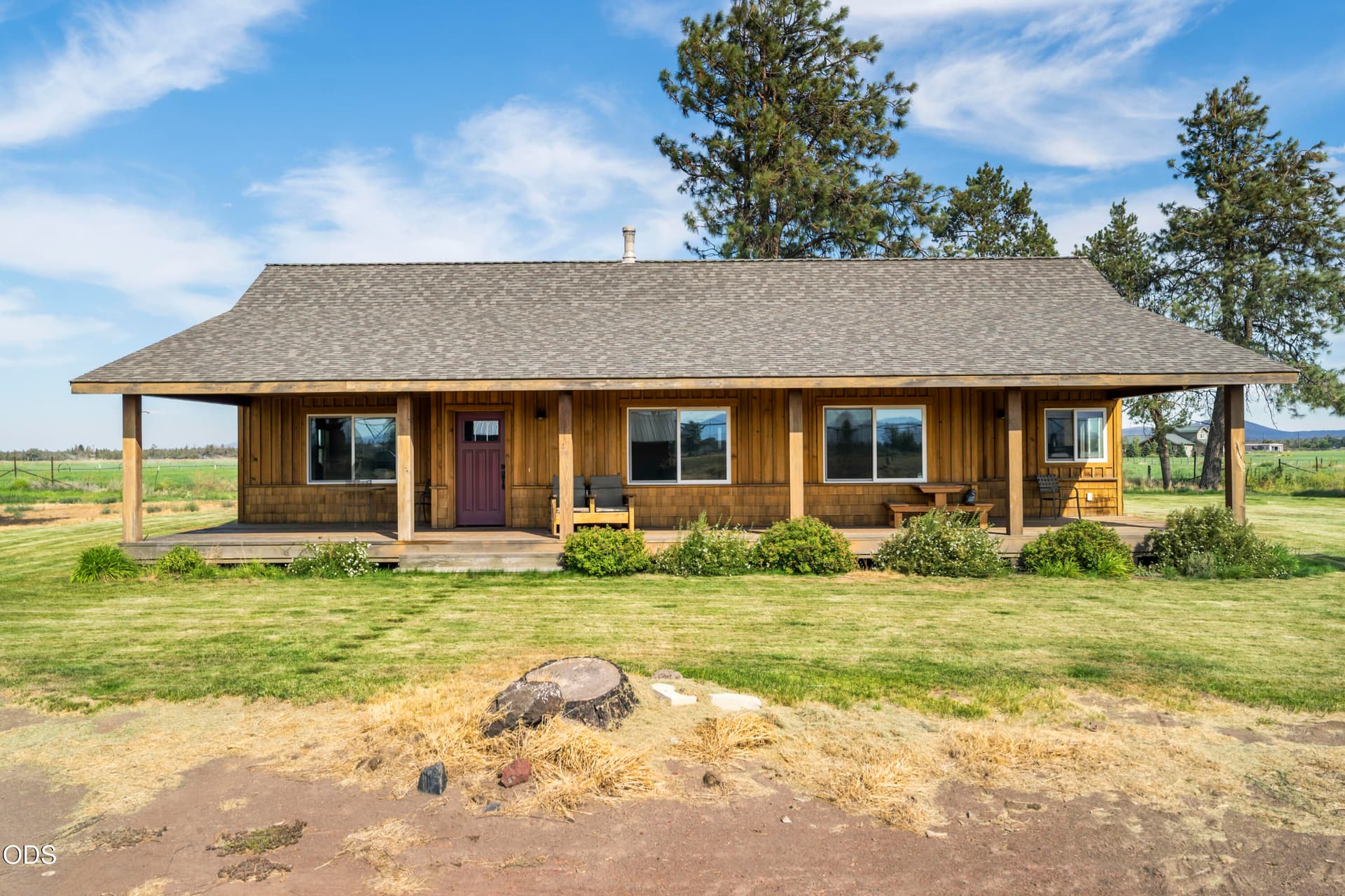 05-Exterior. Photo 5 of 42, 68912 Holmes Road, Sisters, OR 97759