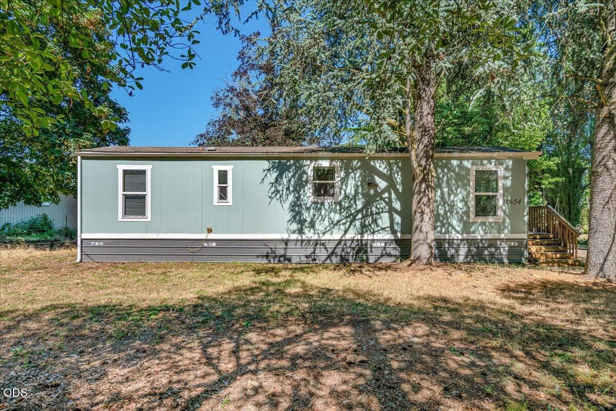 Front. Photo 1 of 15, 12654 Woodpecker Drive, Turner, OR 97392
