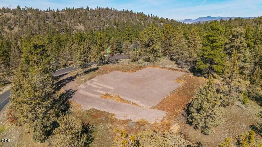 4. Photo 4 of 18, 1075 Water Birch Court, Klamath Falls, OR 97601
