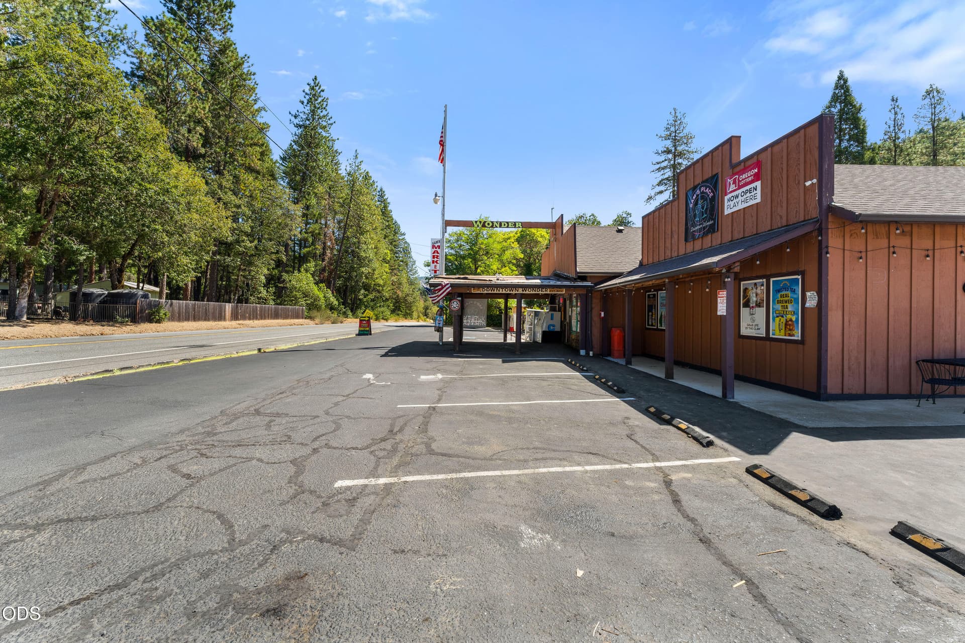 12-EXT (7 of 14). Photo 4 of 42, 11465 Redwood Highway, Wilderville, OR 97543