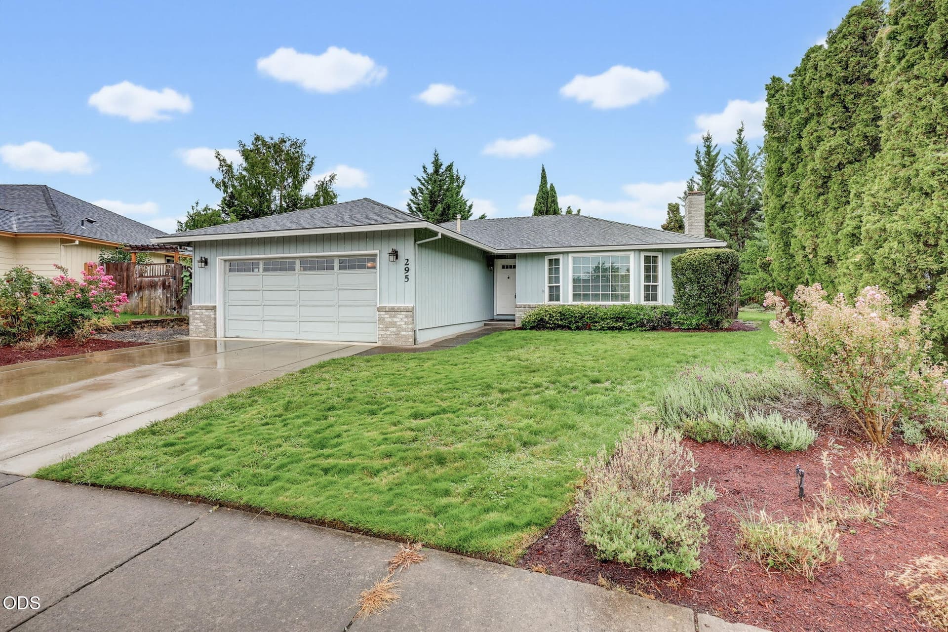 295 Wren Court. Photo 2 of 34, 295 Wren Court, Medford, OR 97501