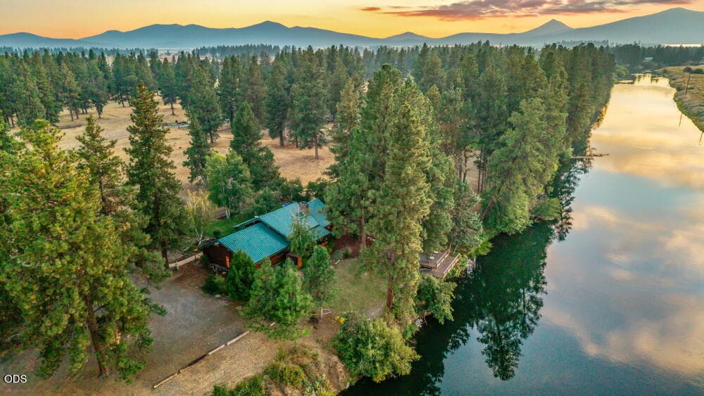 River Bend Ranch. Photo 1 of 70, 32907 River Bend Road, Chiloquin, OR 97624