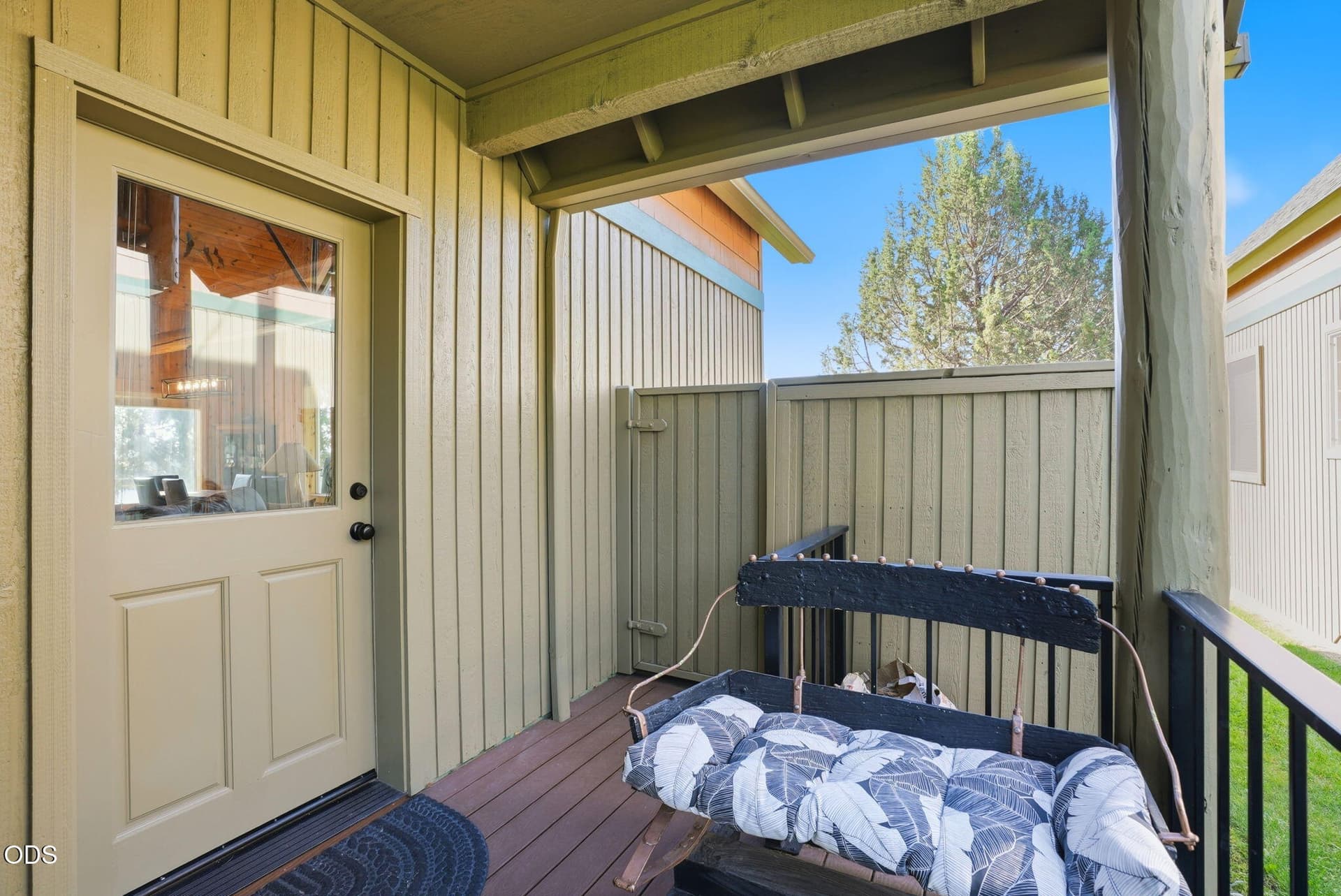 3-web-or-mls-Riley_Visuals_001-2. Photo 3 of 29, 8848 Cliff Swallow Drive, Redmond, OR 97756