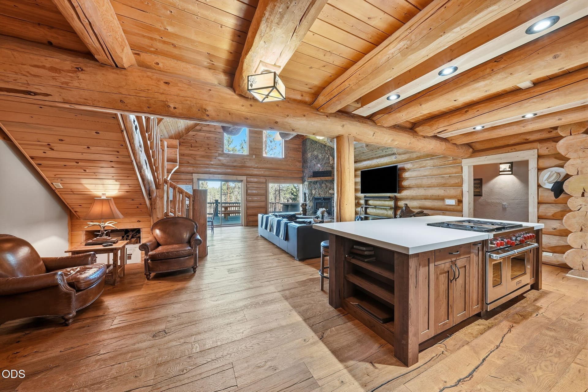 10-web-or-mls-Riley-Visuals-10. Photo 4 of 71, 17031 Wilt Road, Sisters, OR 97759