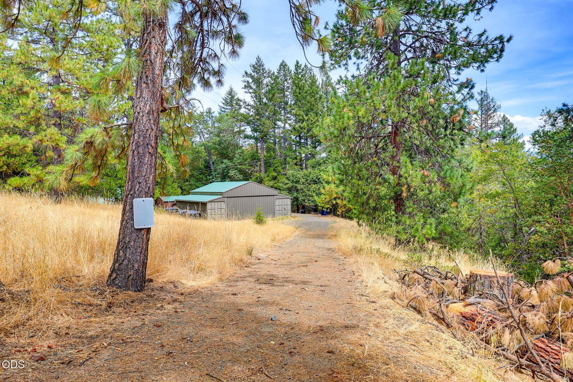 003. Photo 4 of 54, 5010 Old Highway 99, Ashland, OR 97520