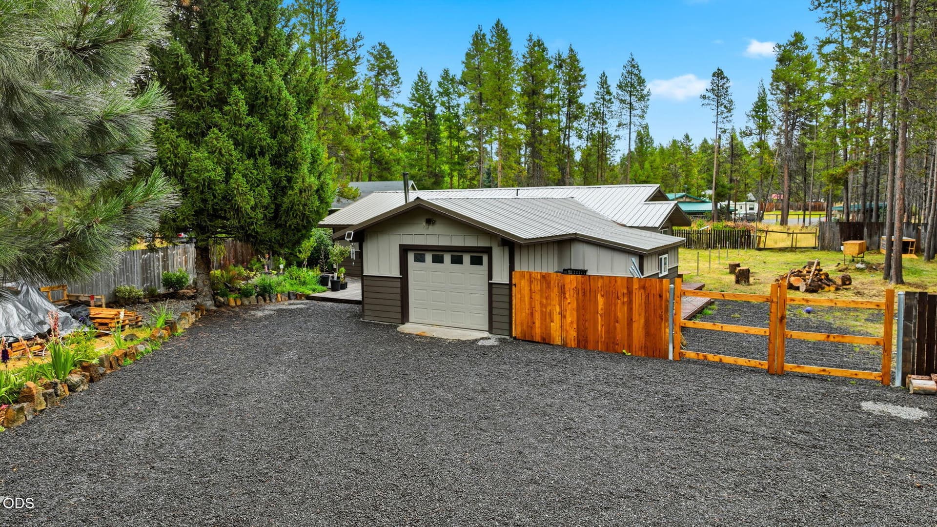 02. Photo 2 of 37, 55510 Gross Drive, Bend, OR 97707