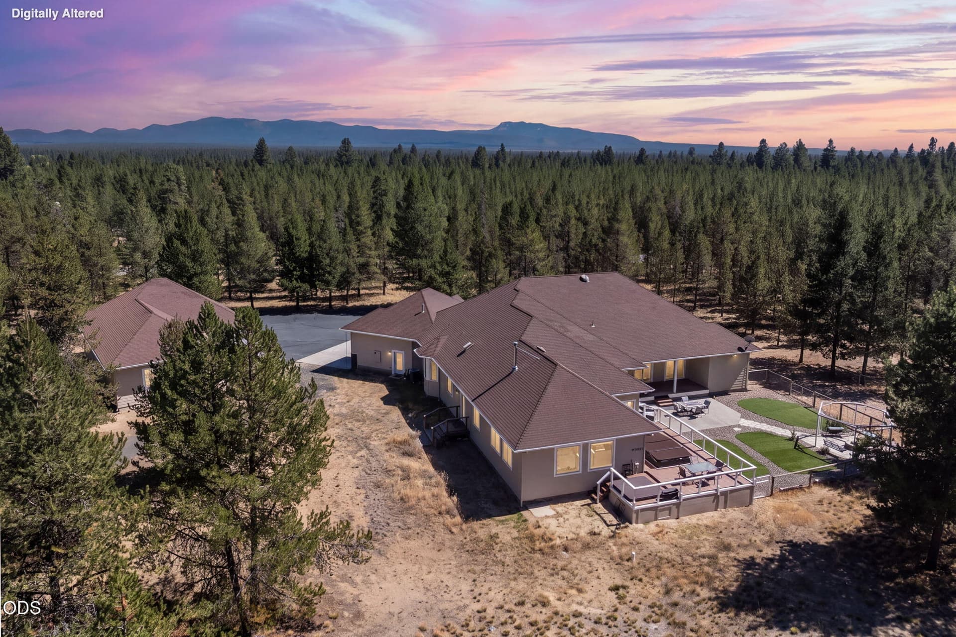 dtd-117. Photo 4 of 66, 17045 Shawnee Circle, Bend, OR 97707