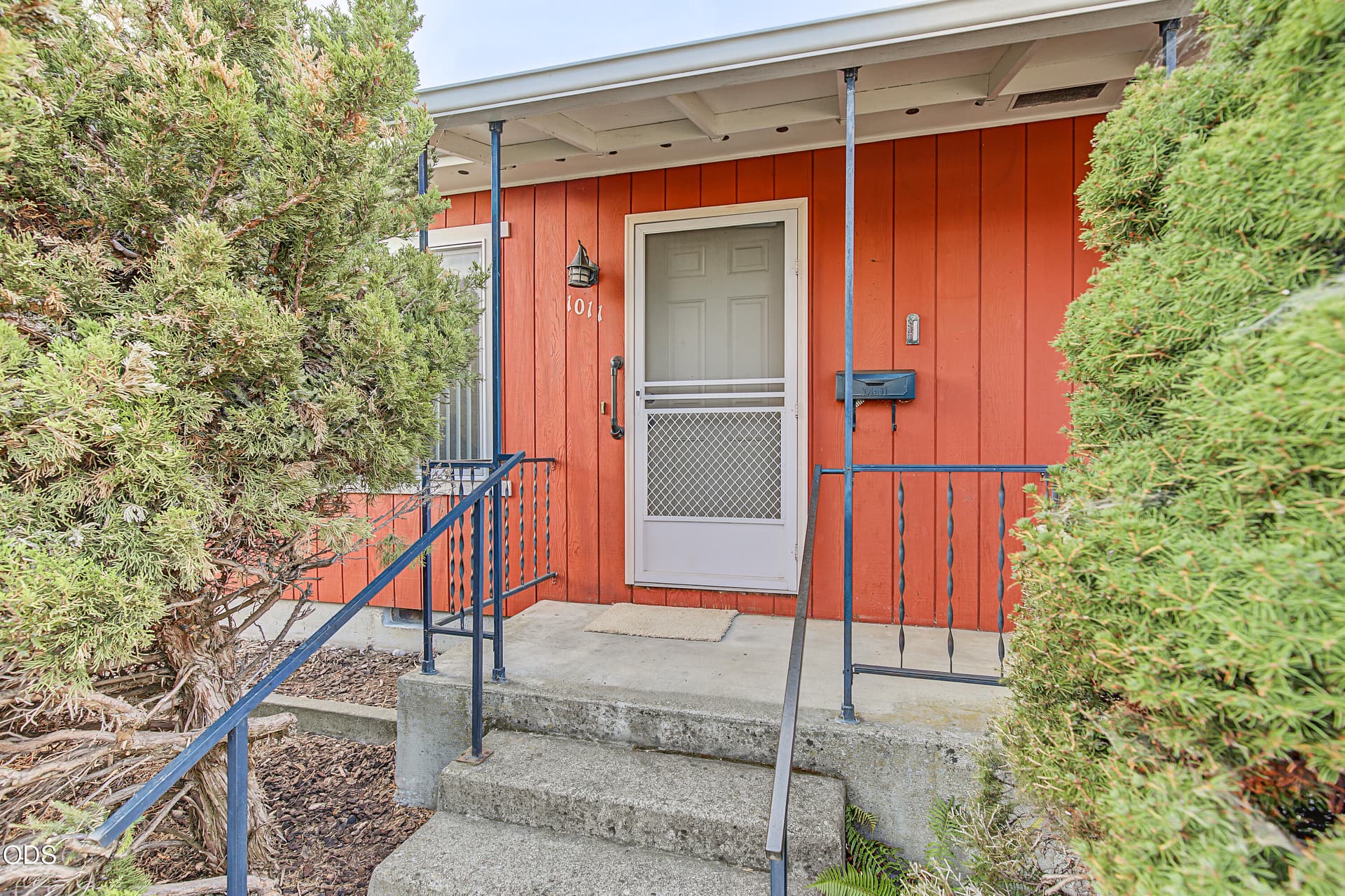 9R9A2292. Photo 2 of 41, 1007 W 9th Street, Medford, OR 97501