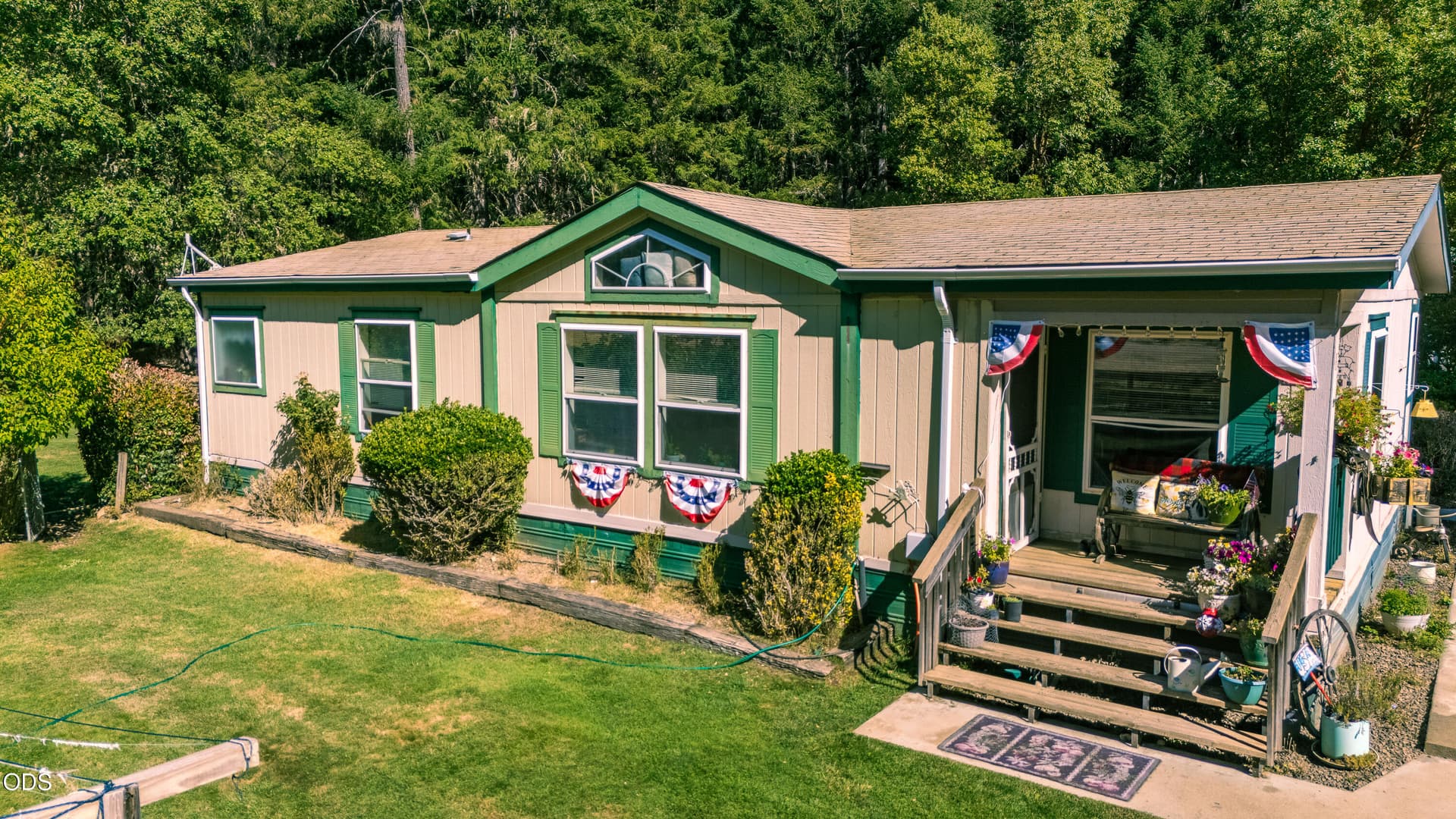 6058-1016. Photo 1 of 47, 6058 Deer Creek Road, Selma, OR 97538