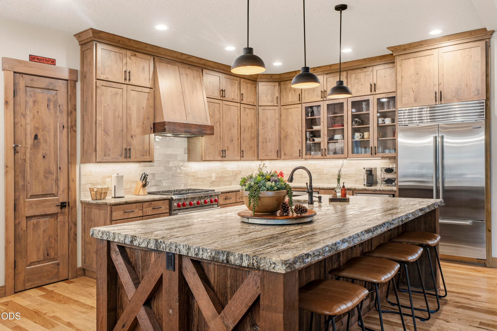 Kitchen. Photo 3 of 57, 56413 Fireglass Loop Unit 194, Bend, OR 97707