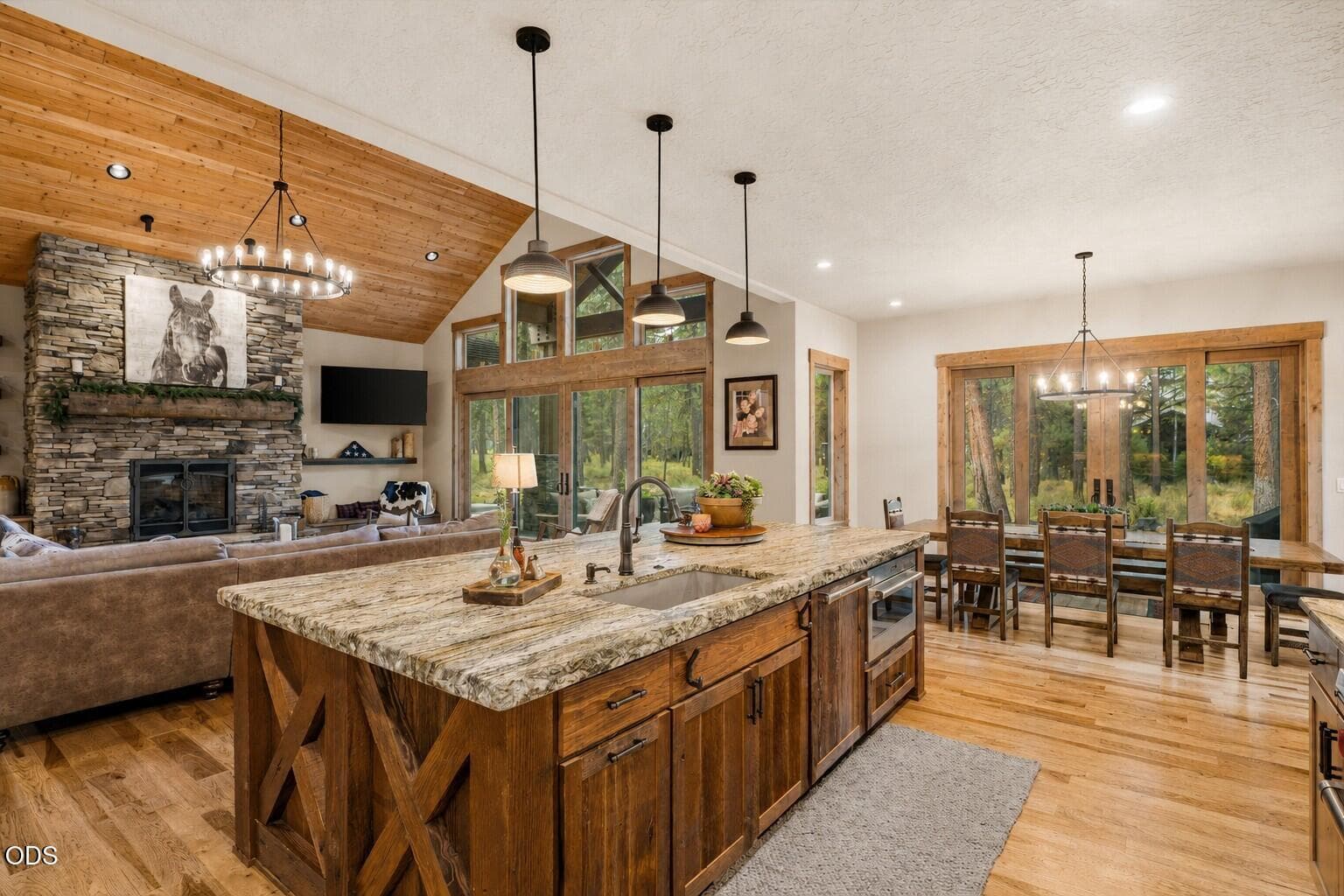 Kitchen. Photo 4 of 57, 56413 Fireglass Loop Unit 194, Bend, OR 97707