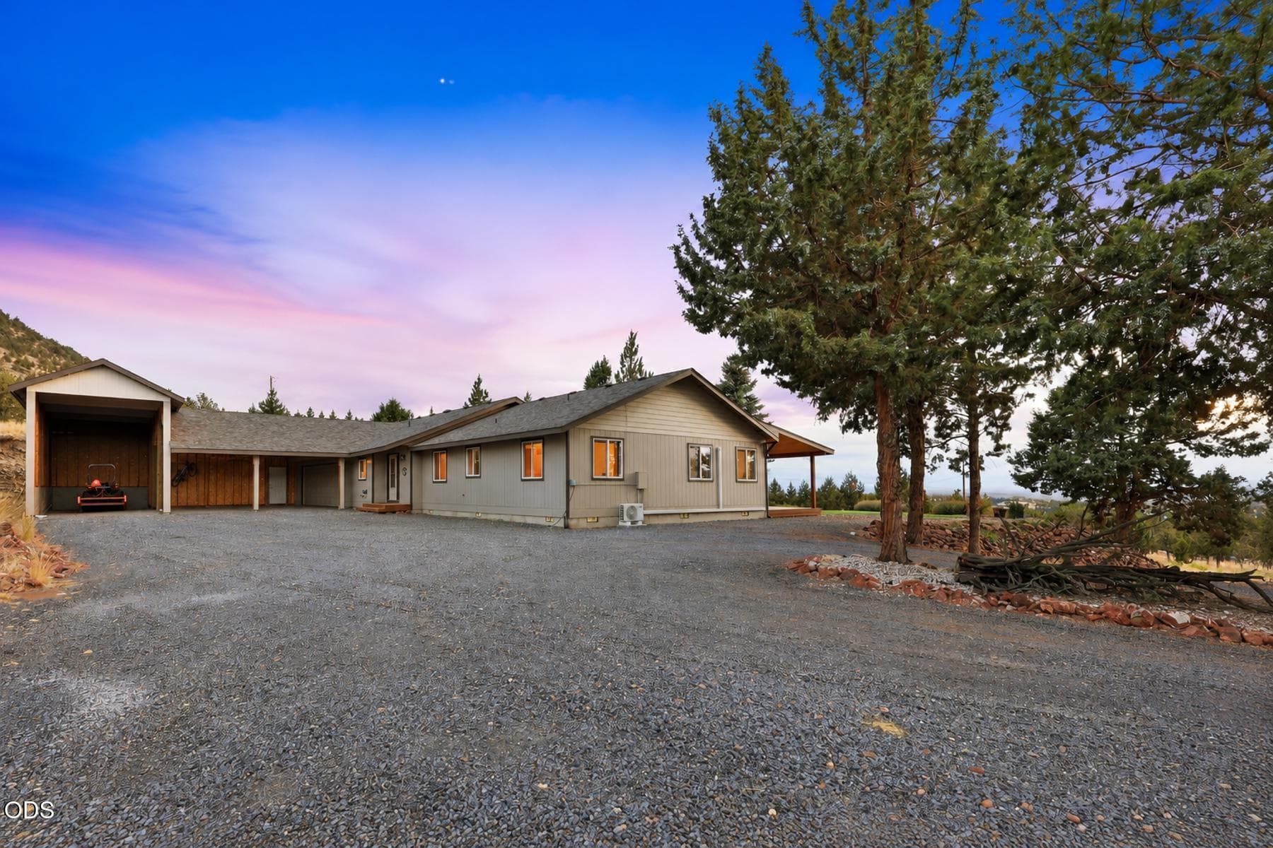 3_welcome home twilight. Photo 3 of 82, 11744 SW Red Cloud Road, Powell Butte, OR 97753