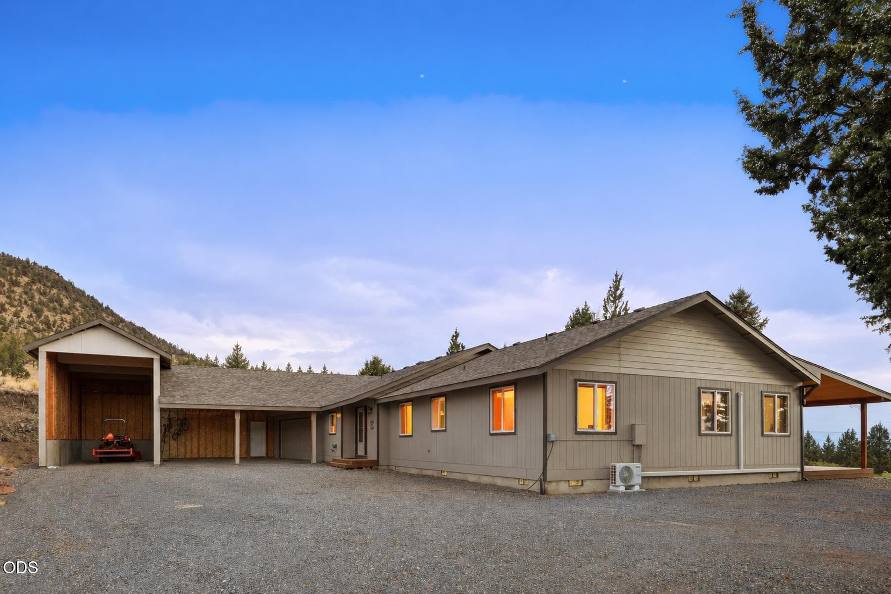 4_welcome home twilight. Photo 4 of 82, 11744 SW Red Cloud Road, Powell Butte, OR 97753