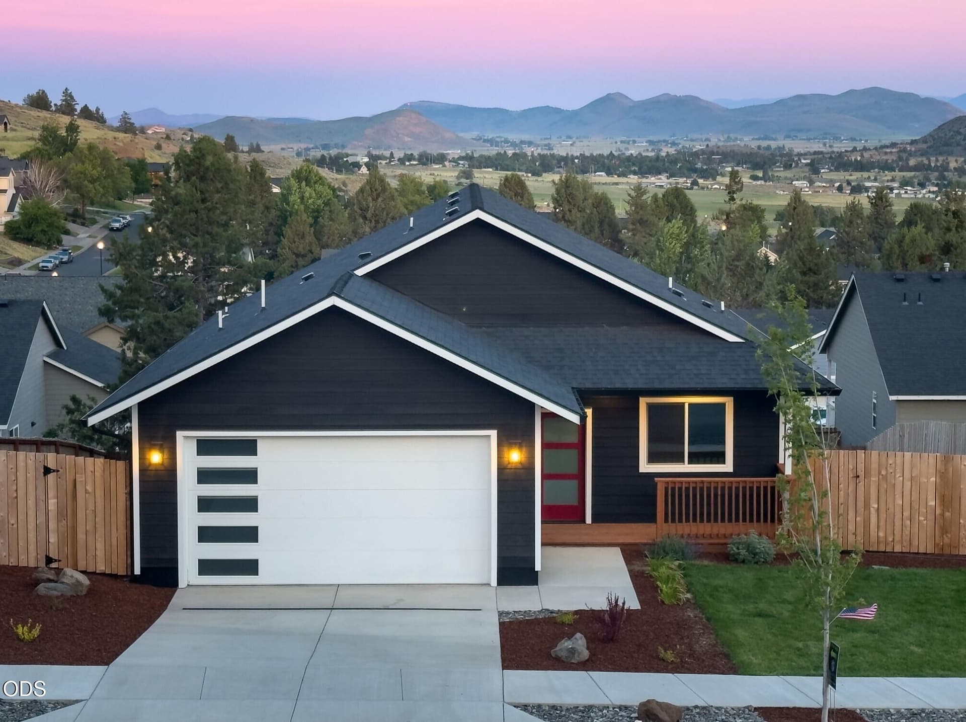 Front1. Photo 1 of 23, 1176 Orange Blossom Drive Unit 139, Klamath Falls, OR 97601