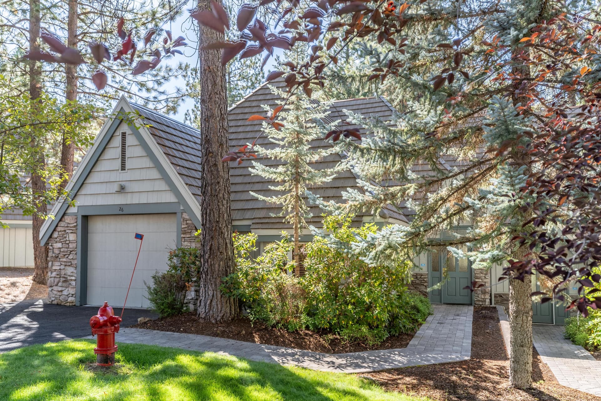 DSC03708-HDR. Photo 2 of 24, 57046 Peppermill Circle Unit 26-B, Sunriver, OR 97707