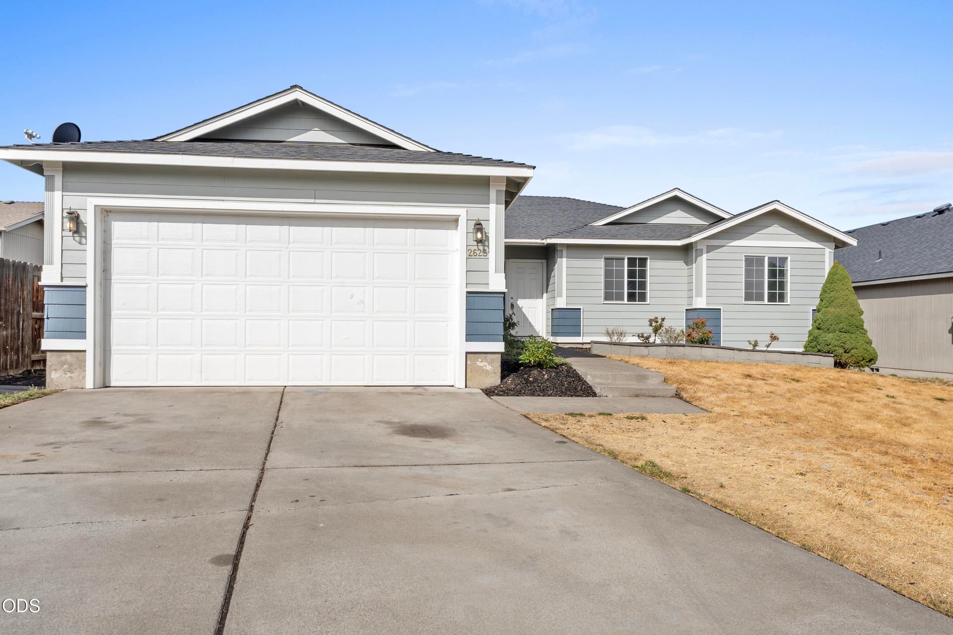 DSC07858. Photo 2 of 23, 2623 NE 6th Drive, Redmond, OR 97756