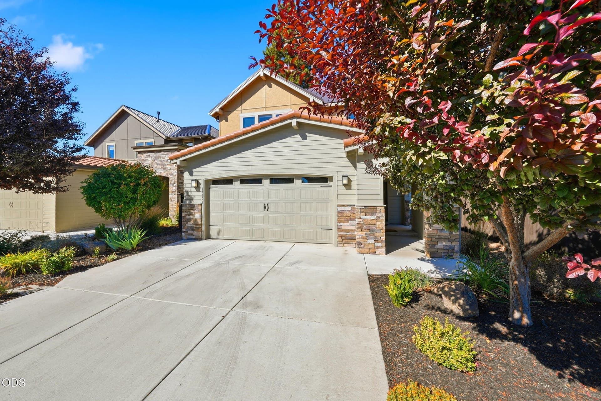 4-web-or-mls-Riley_Visuals-4. Photo 2 of 35, 63128 NW Via Cambria, Bend, OR 97703