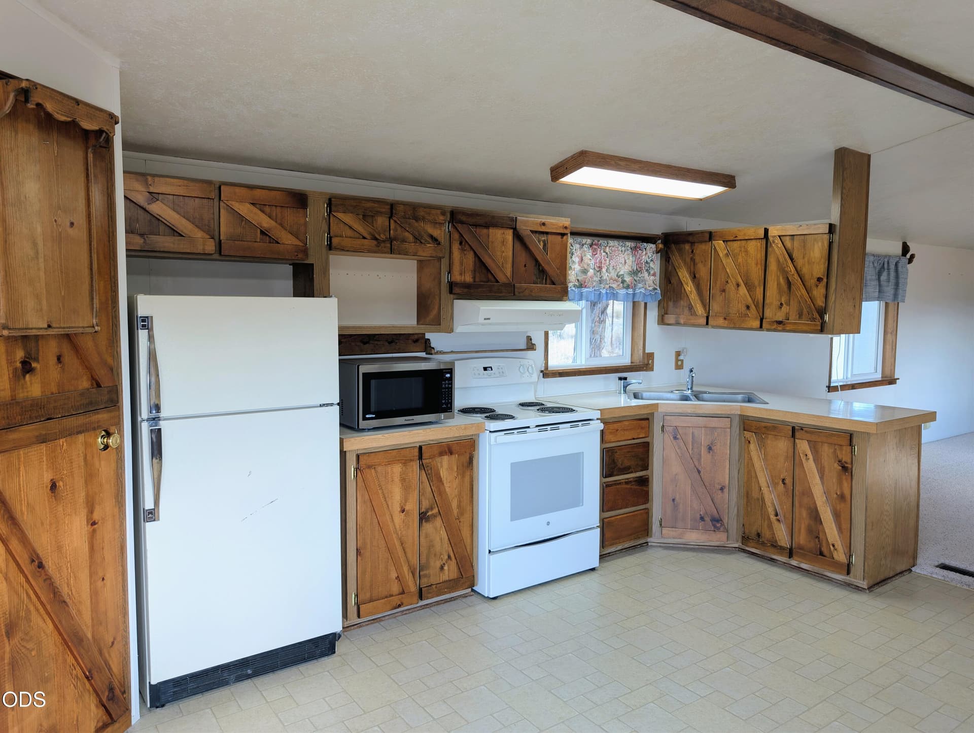 4. Photo 4 of 31, 5909 SE Pueblo Road, Prineville, OR 97754