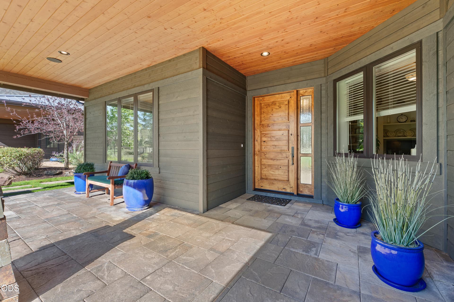03. Photo 3 of 50, 61365 Triple Knot Road, Bend, OR 97702