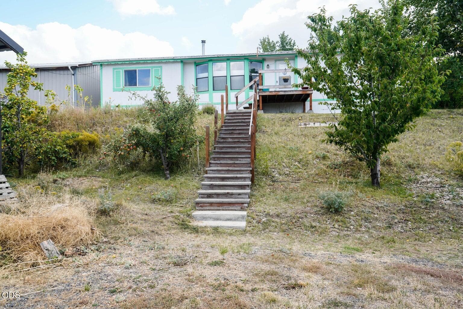 3. Photo 3 of 42, 36027 Agency Lake Loop Road, Chiloquin, OR 97624