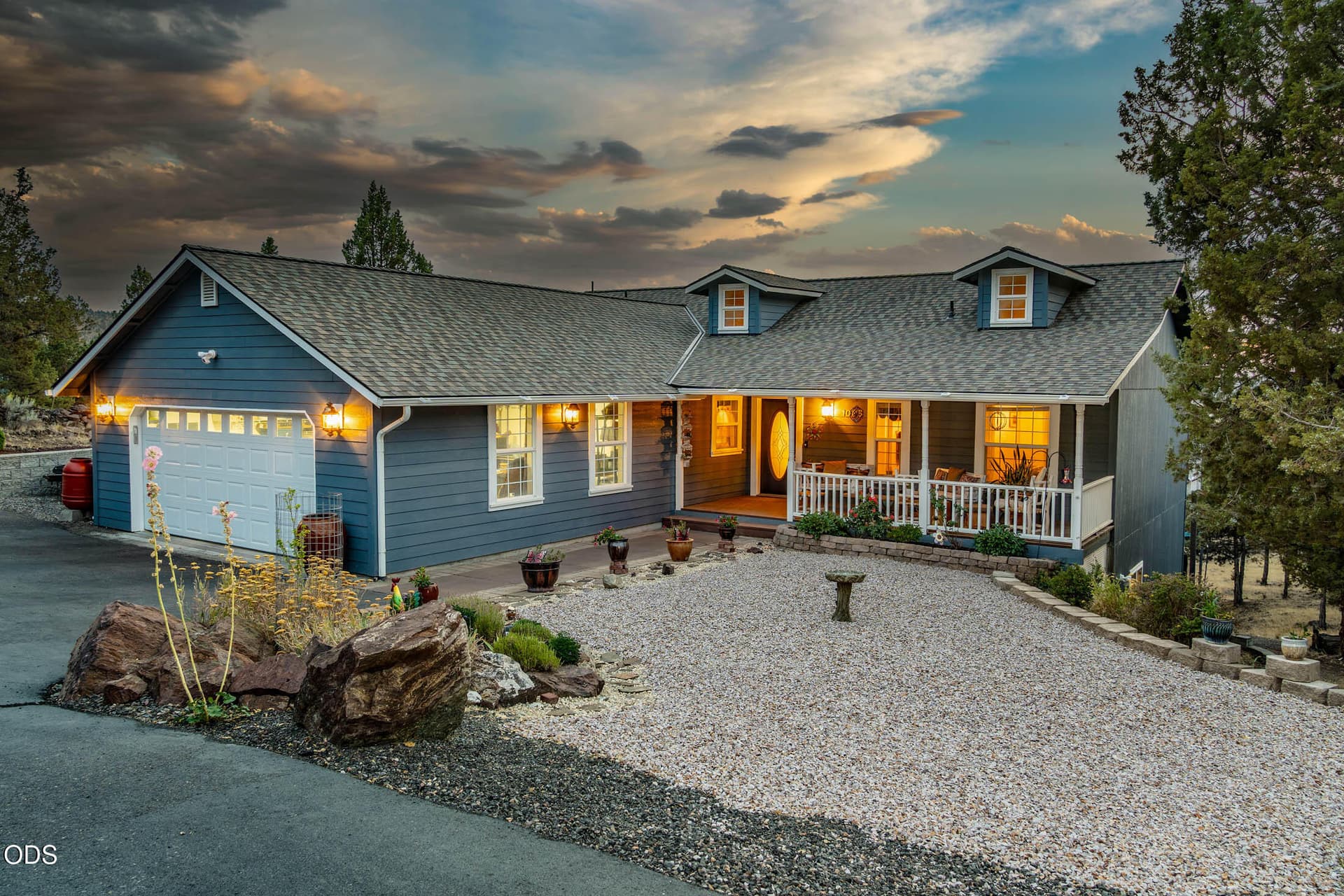 Ross #0151 - Night glow front landscapin. Photo 2 of 27, 1035 NE Wyoming Drive, Prineville, OR 97754