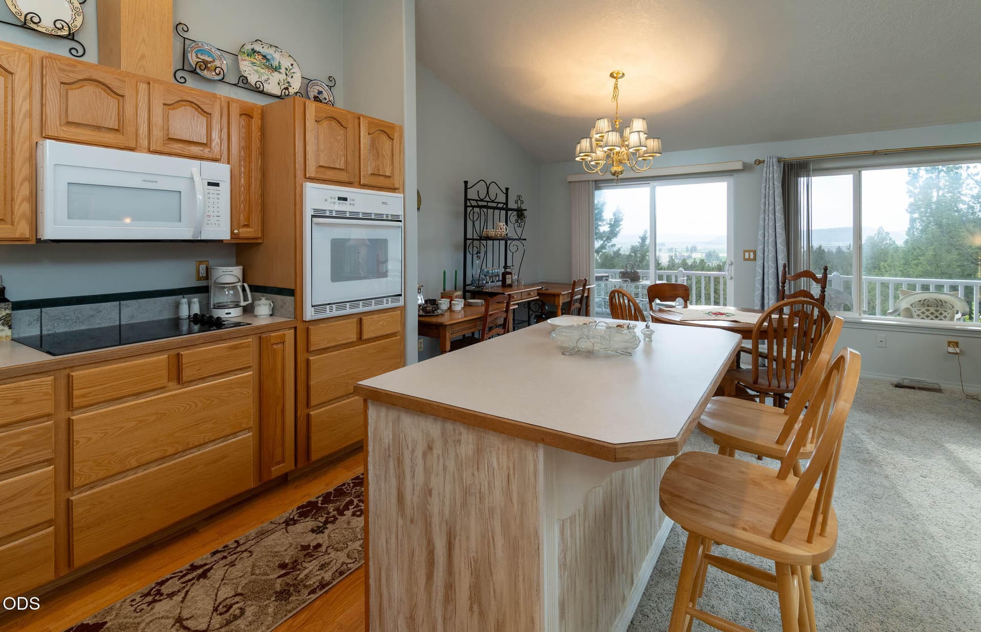 Ross #0016 - Upstairs Kitchen, Island &. Photo 4 of 27, 1035 NE Wyoming Drive, Prineville, OR 97754