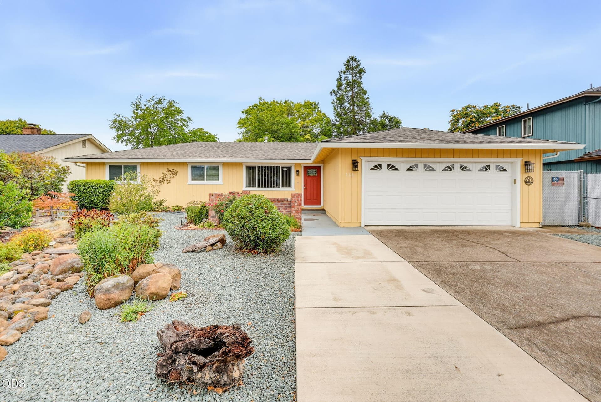 3. Photo 3 of 50, 732 Sandra Lane, Central Point, OR 97502
