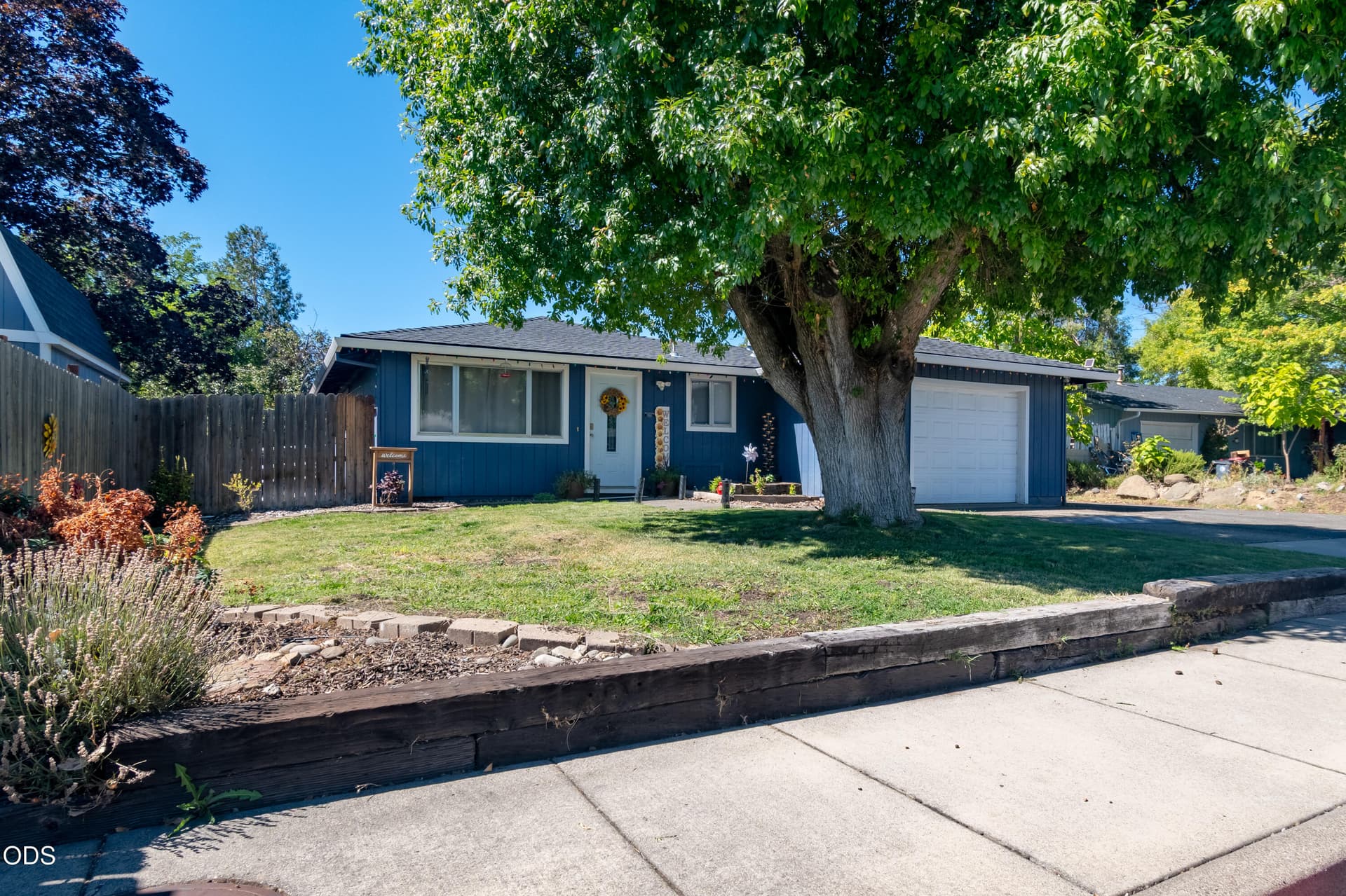 Front of Home. Photo 2 of 21, 7701 Bellaire Way, White City, OR 97503
